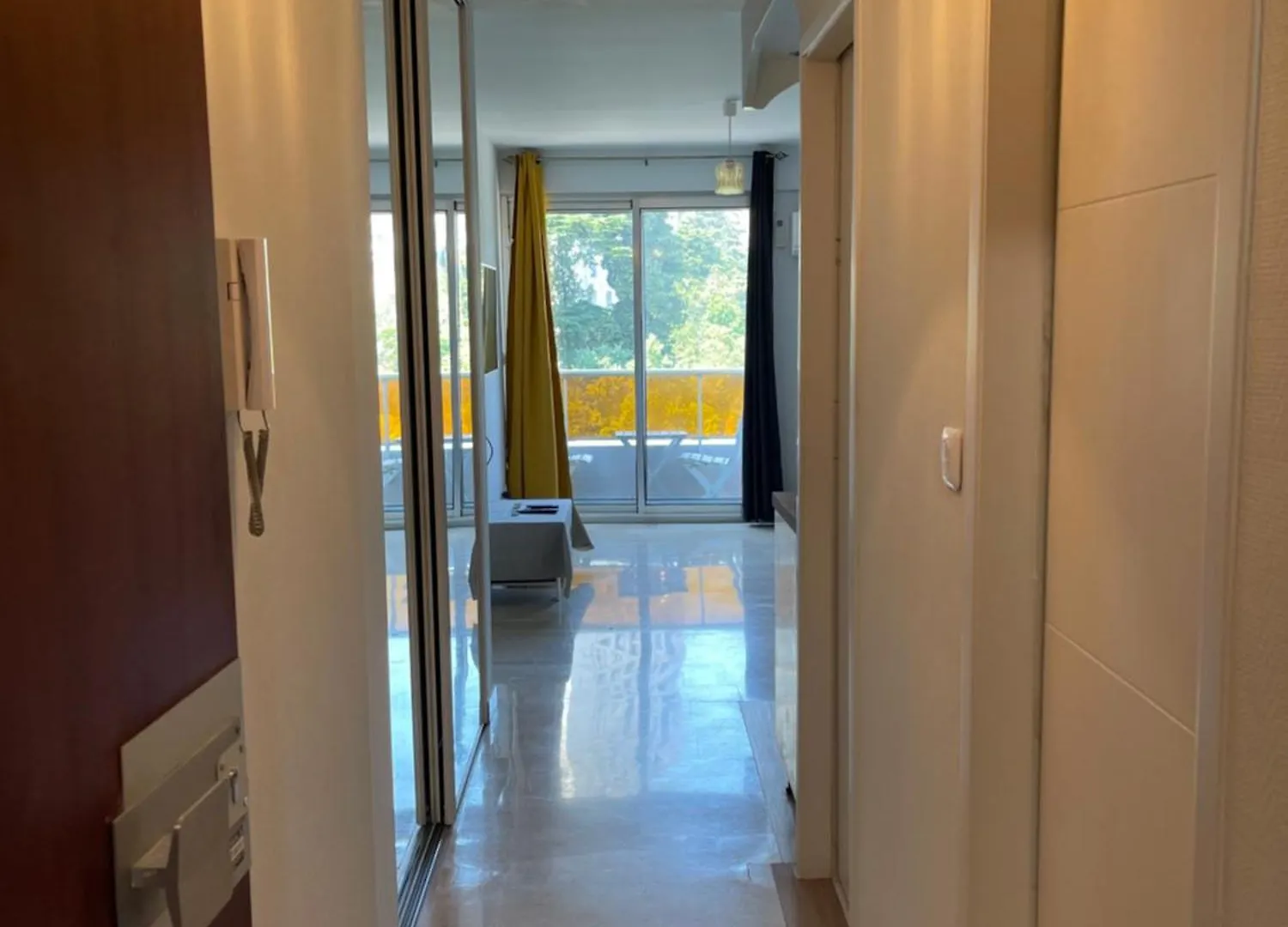 公寓 Studio Lumineux A 2Min De La Plage 尼斯